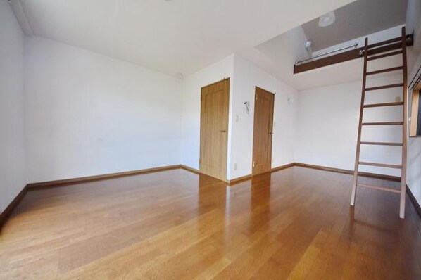 フェアリーズガーデン入西の物件内観写真